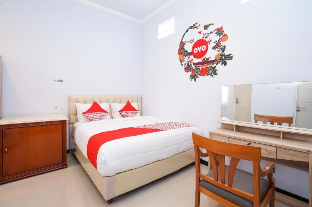 Oyo 477 Raka Residence Syariah Purwoharjo Banyuwangi Banyuwangi  Dış mekan fotoğraf